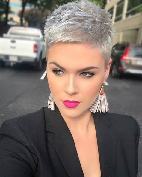 coupe ultra courte femme cheveux gris|70 Modèles chics de cheveux gris courts